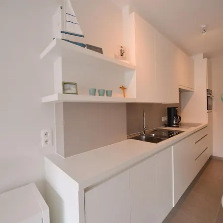 Stylish With Sunny Terrace, Cleaning Included * Остдёйнкерке